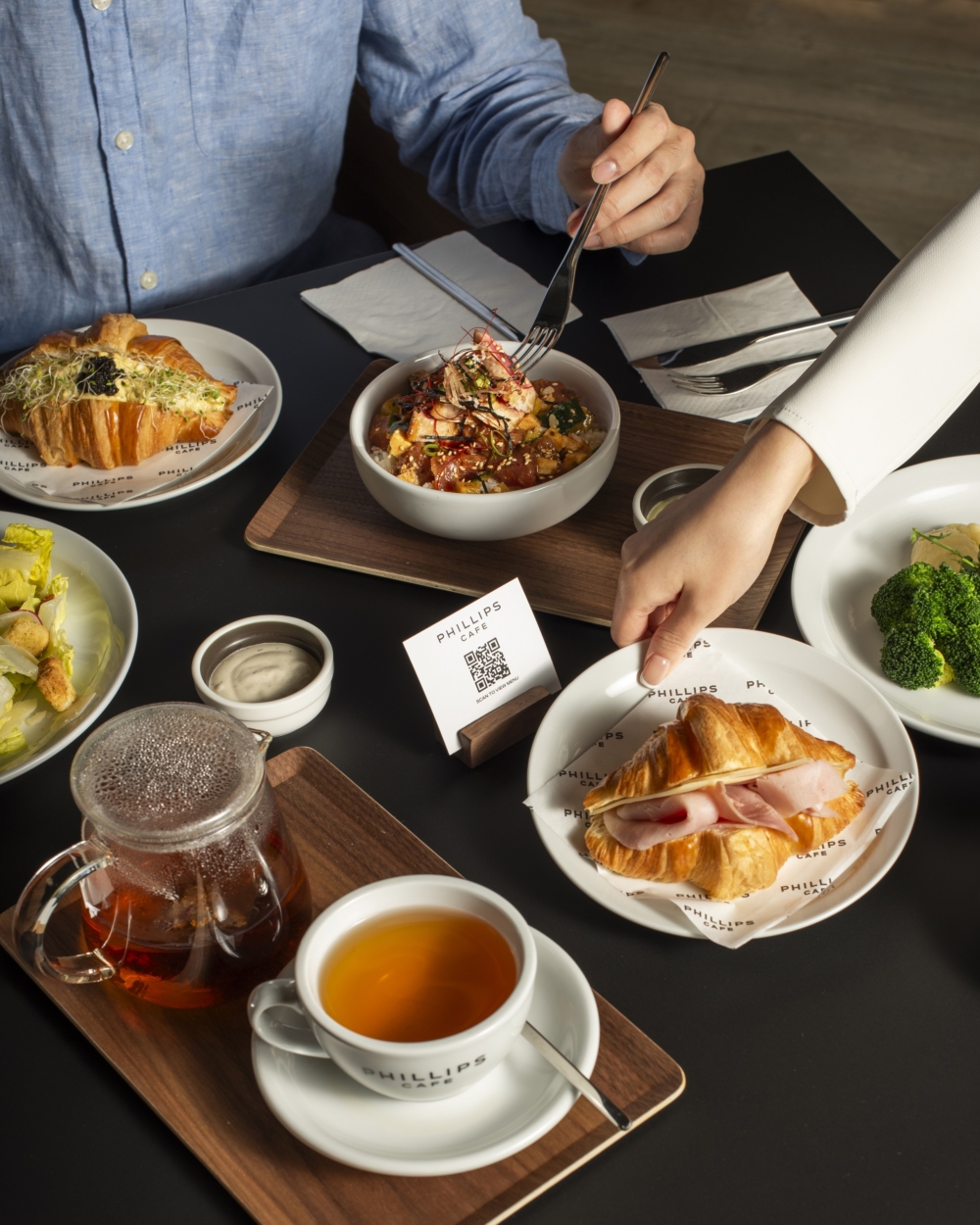 供應多款西式和亞洲美食，等你來品嚐。