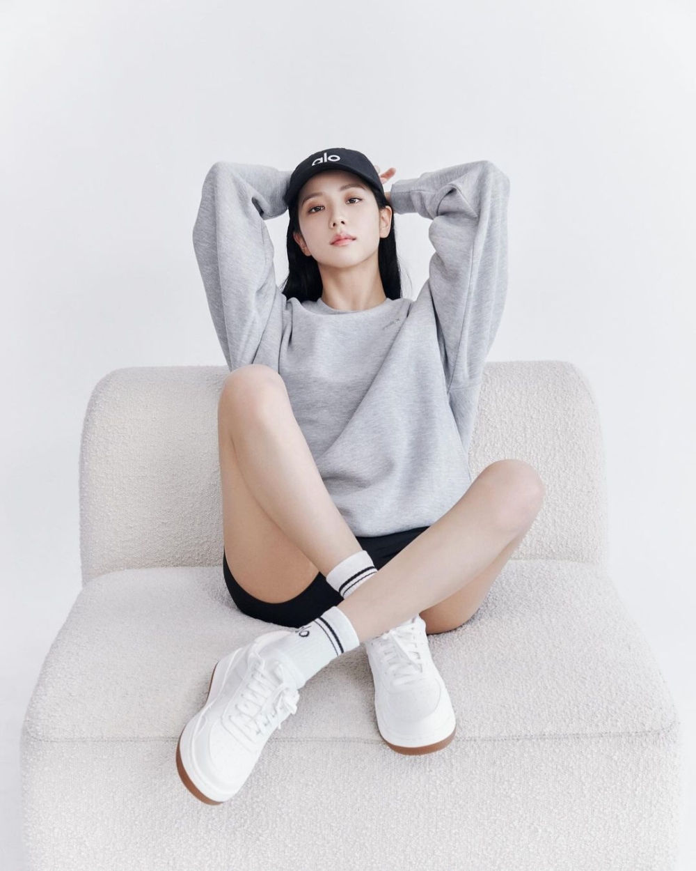 要全身肌膚極速白2度,少少作弊是需要!