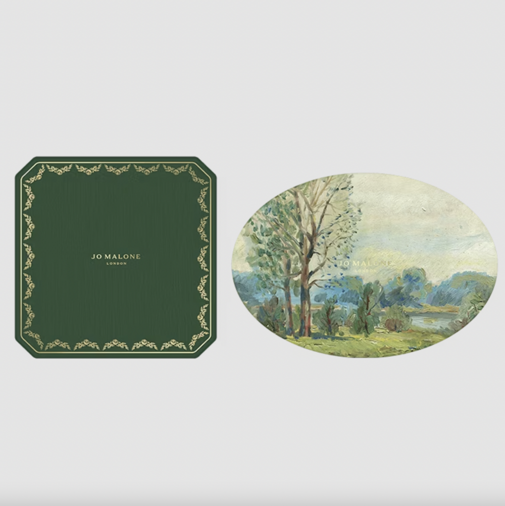 別緻的包裝，復古墨綠禮盒與限量油畫風禮。