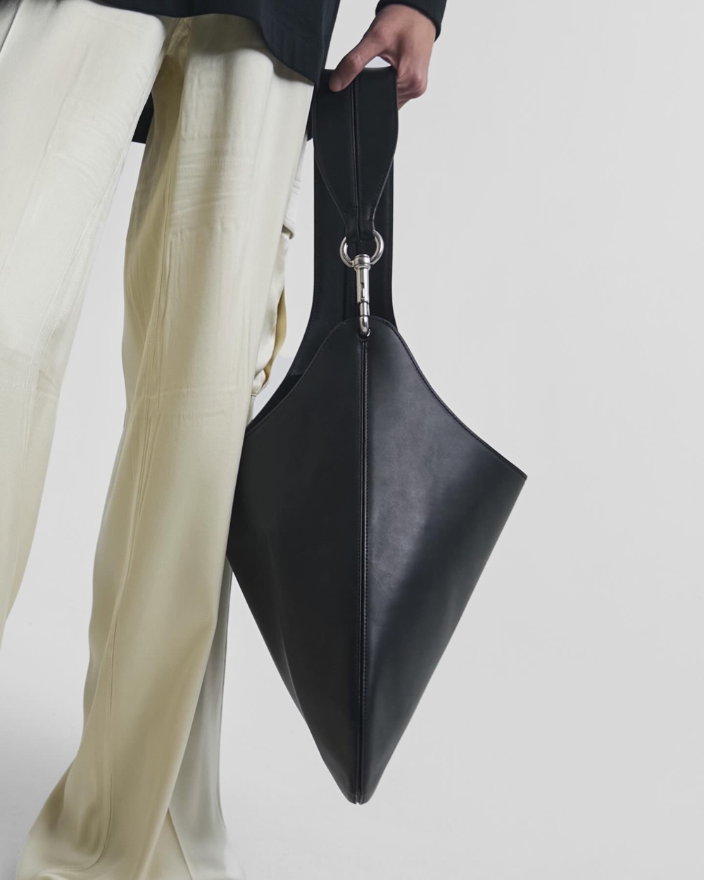 Phoebe Philo發布第二個系列