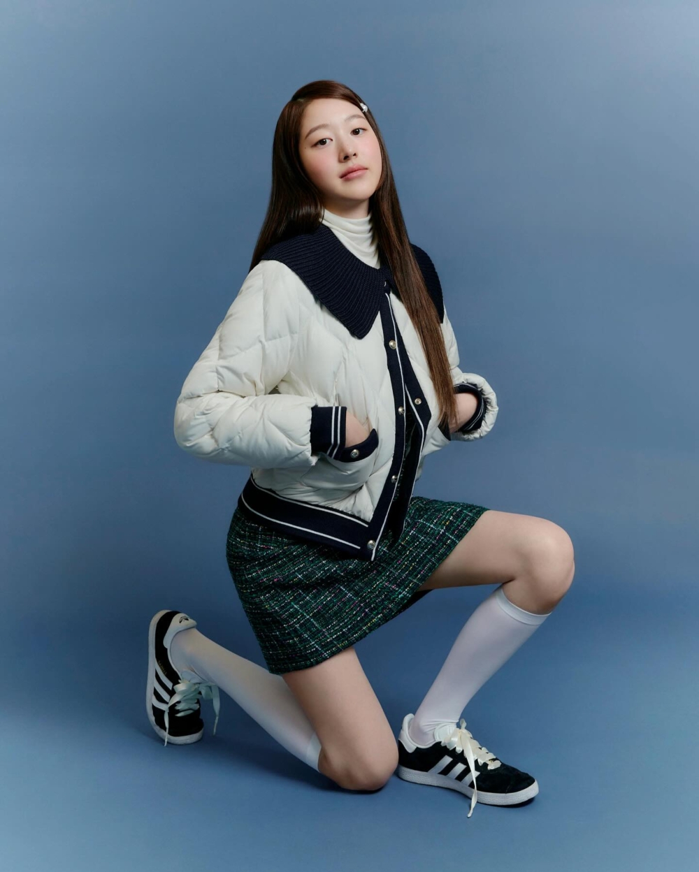 自帶清冷氣質的張多雅,相當適合高甜又不會過膩的瑪德琳千金風格穿搭