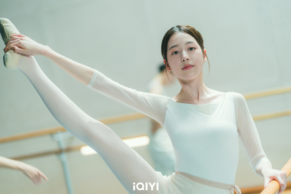 頂著張員瑛親姐的稱號使她備受關注