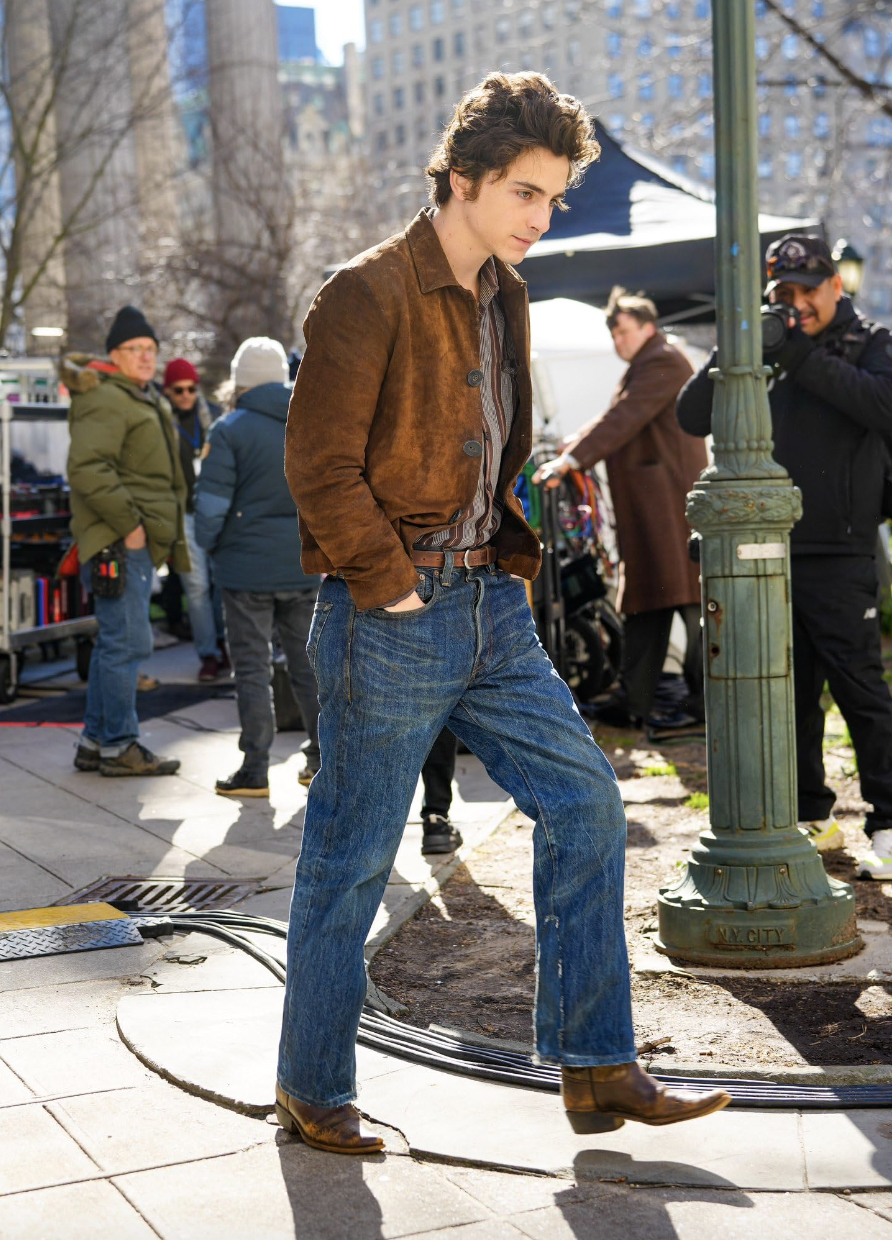 Timothée Chalamet在電影《A Complete Unknown》之中的造型。