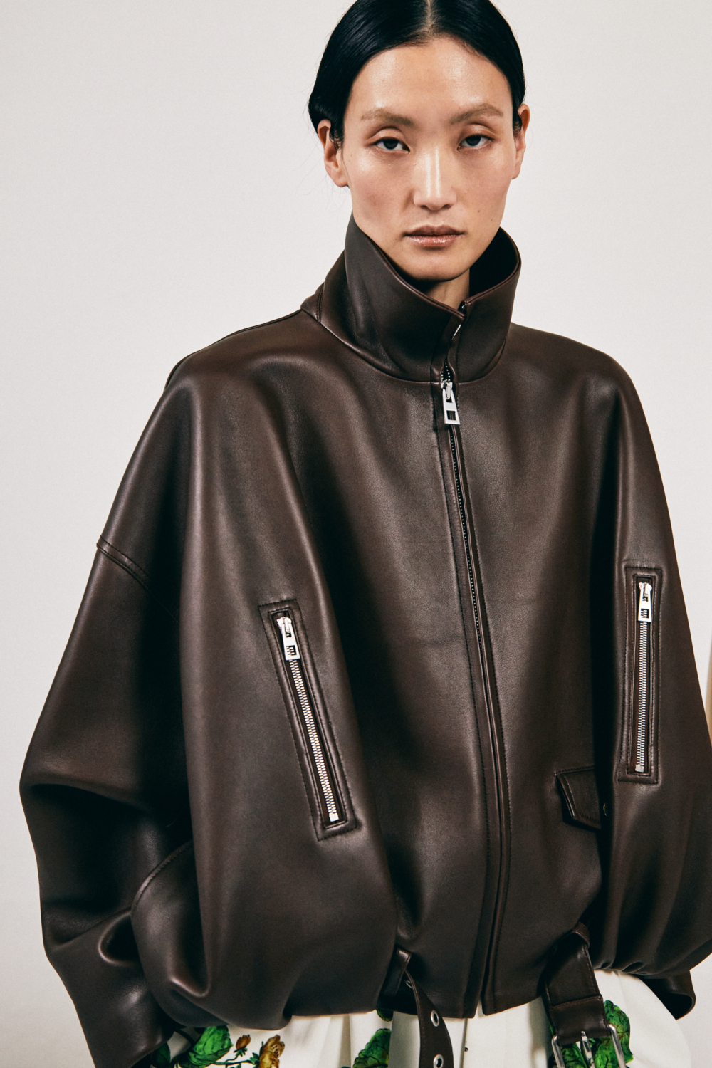 皮革這項元素反覆出現秀場