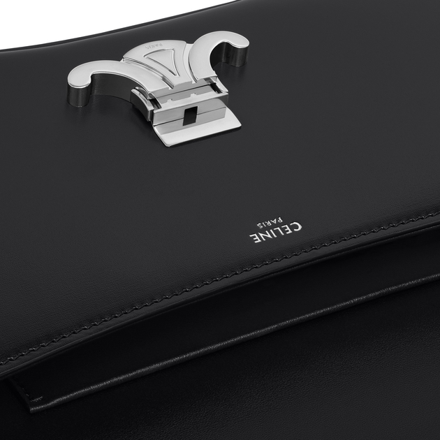 令人一見傾心的手袋。