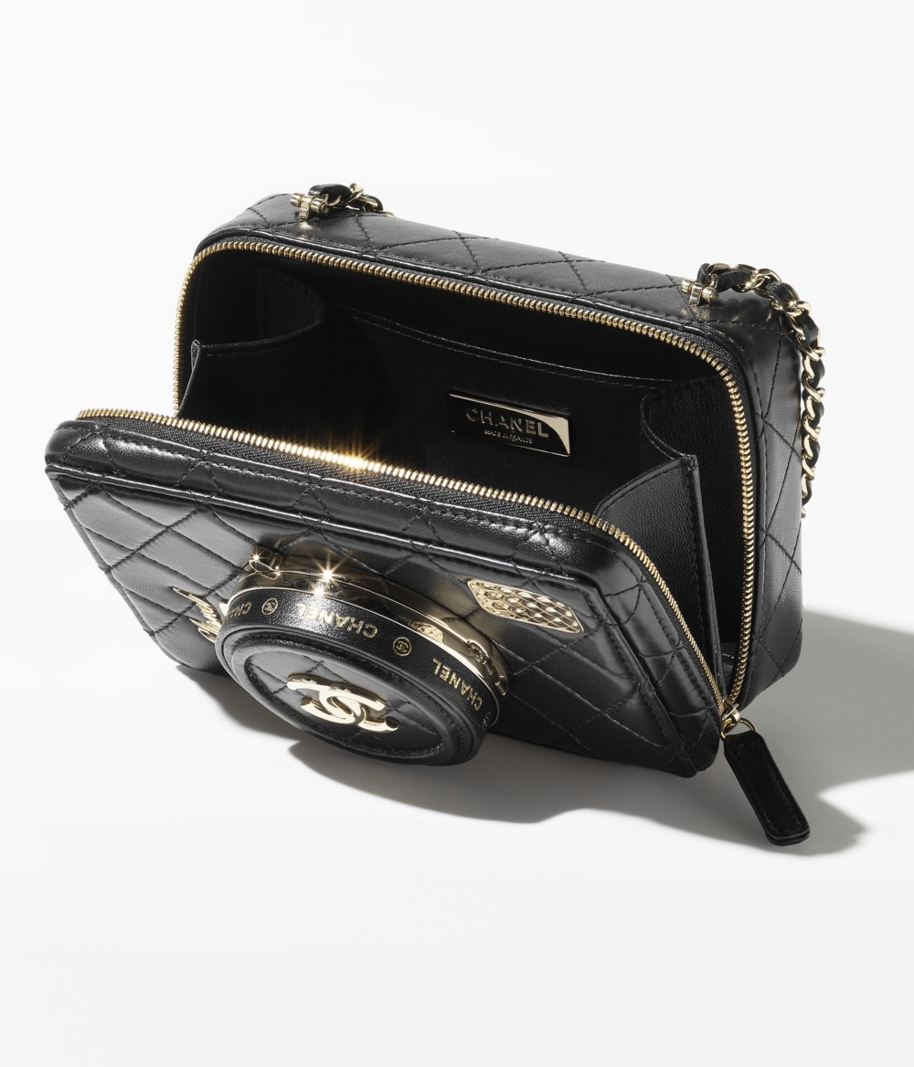 CHANEL Mini Flap Bag