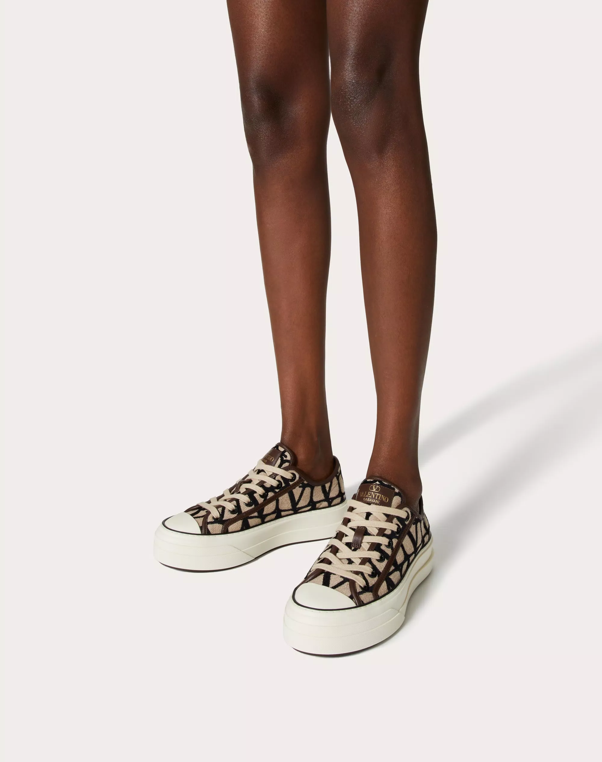 TOTALOOP XL SNEAKER IN TOILE ICONOGRAPHE。