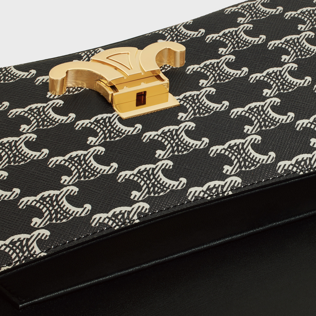 簡約好看的翻蓋輪廓。