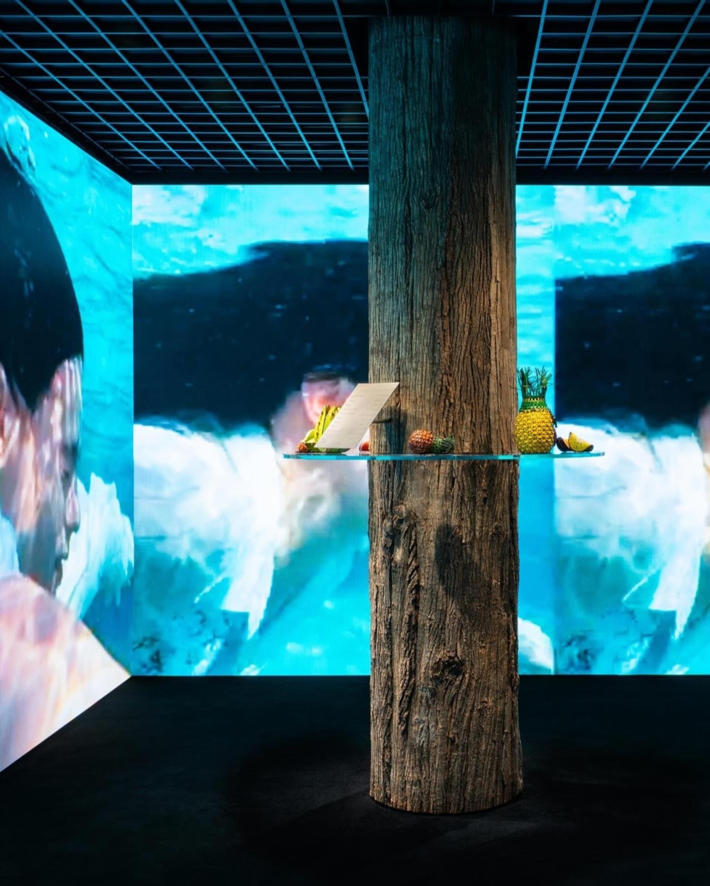 LOEWE「Crafted World」全球首曝光登陸上海