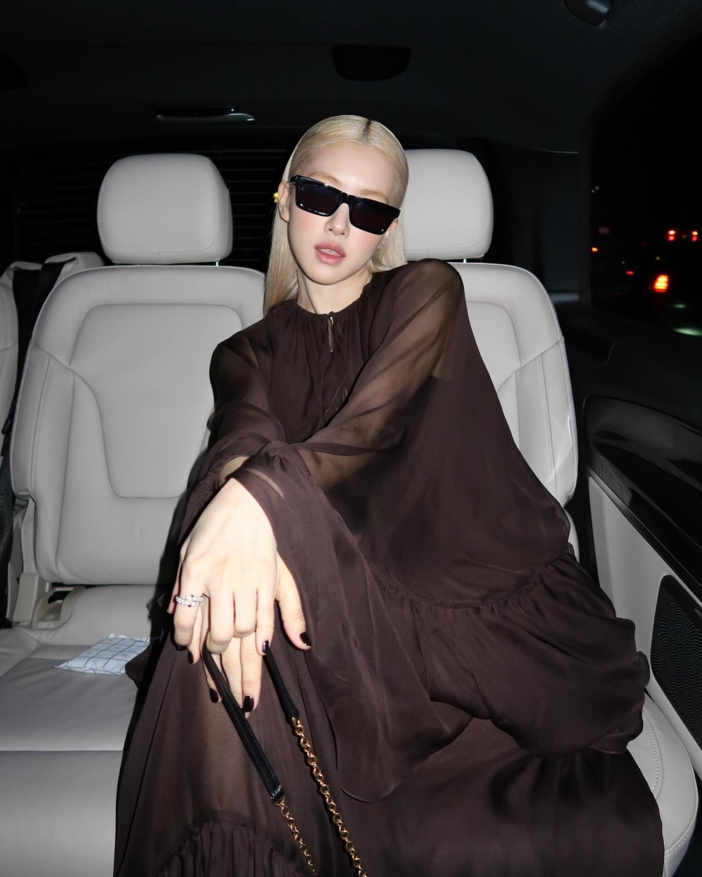 BLACKPINK Rosé現身Saint Laurent秋冬秀場