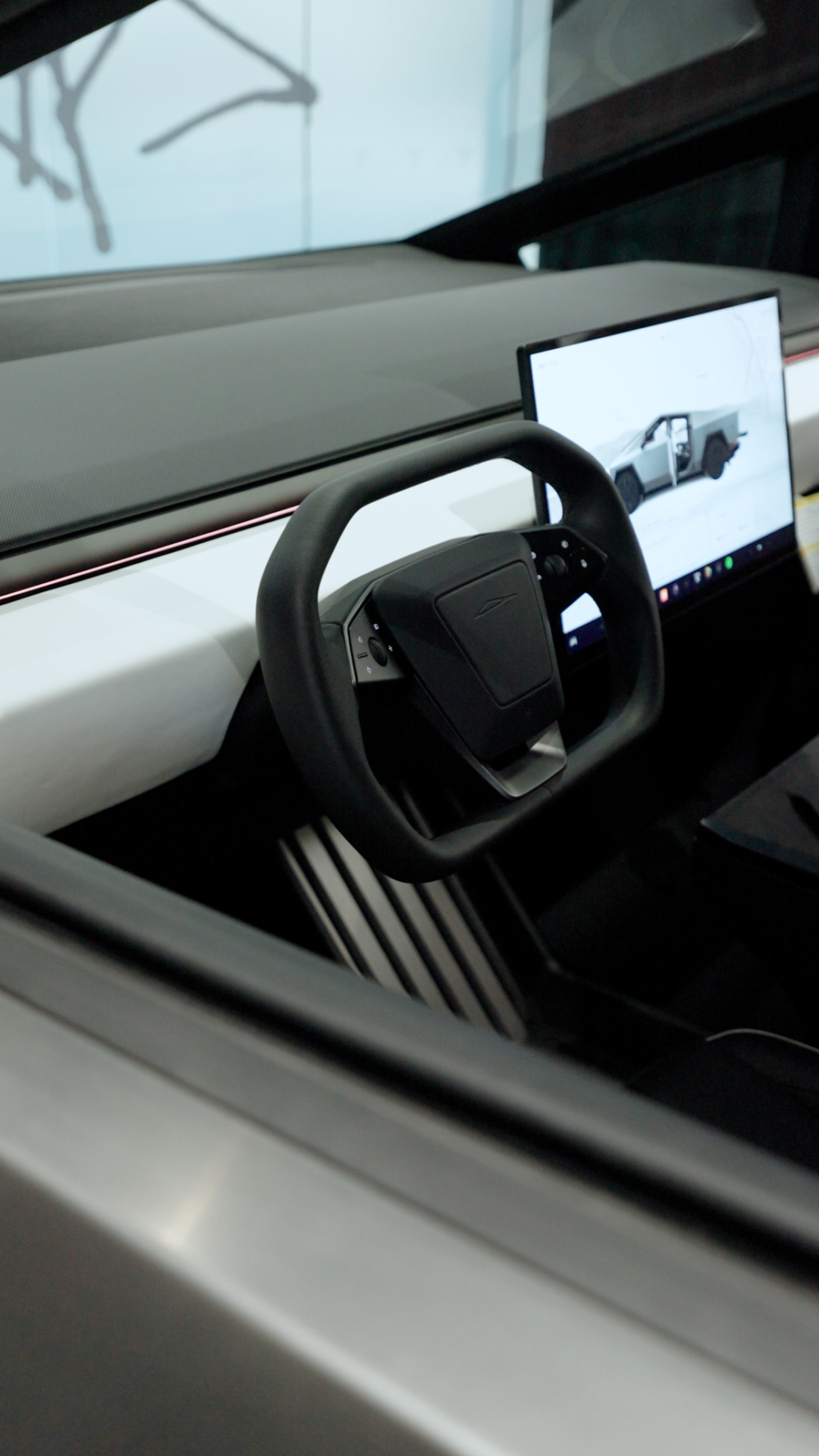 車內鋪陳也同樣具有科技感