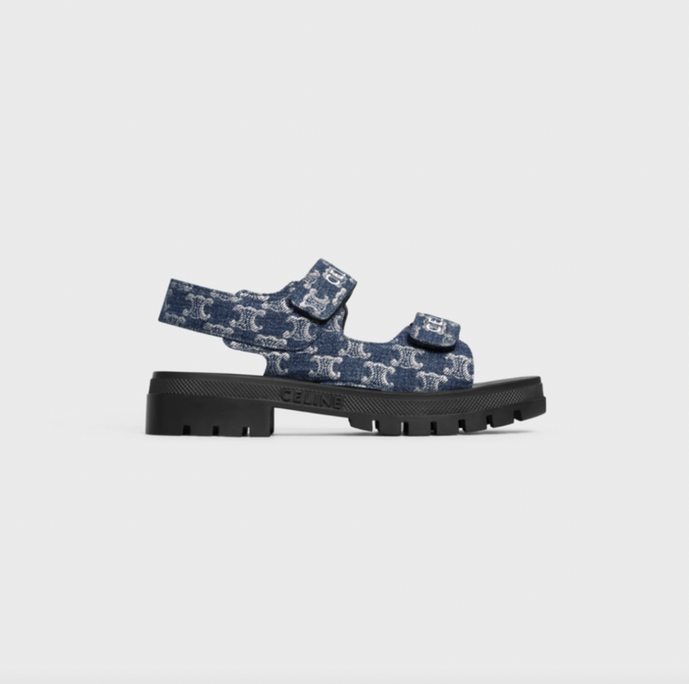 Leo Velcro Sandal in Triomphe Stamped Denim Blue／Silver。