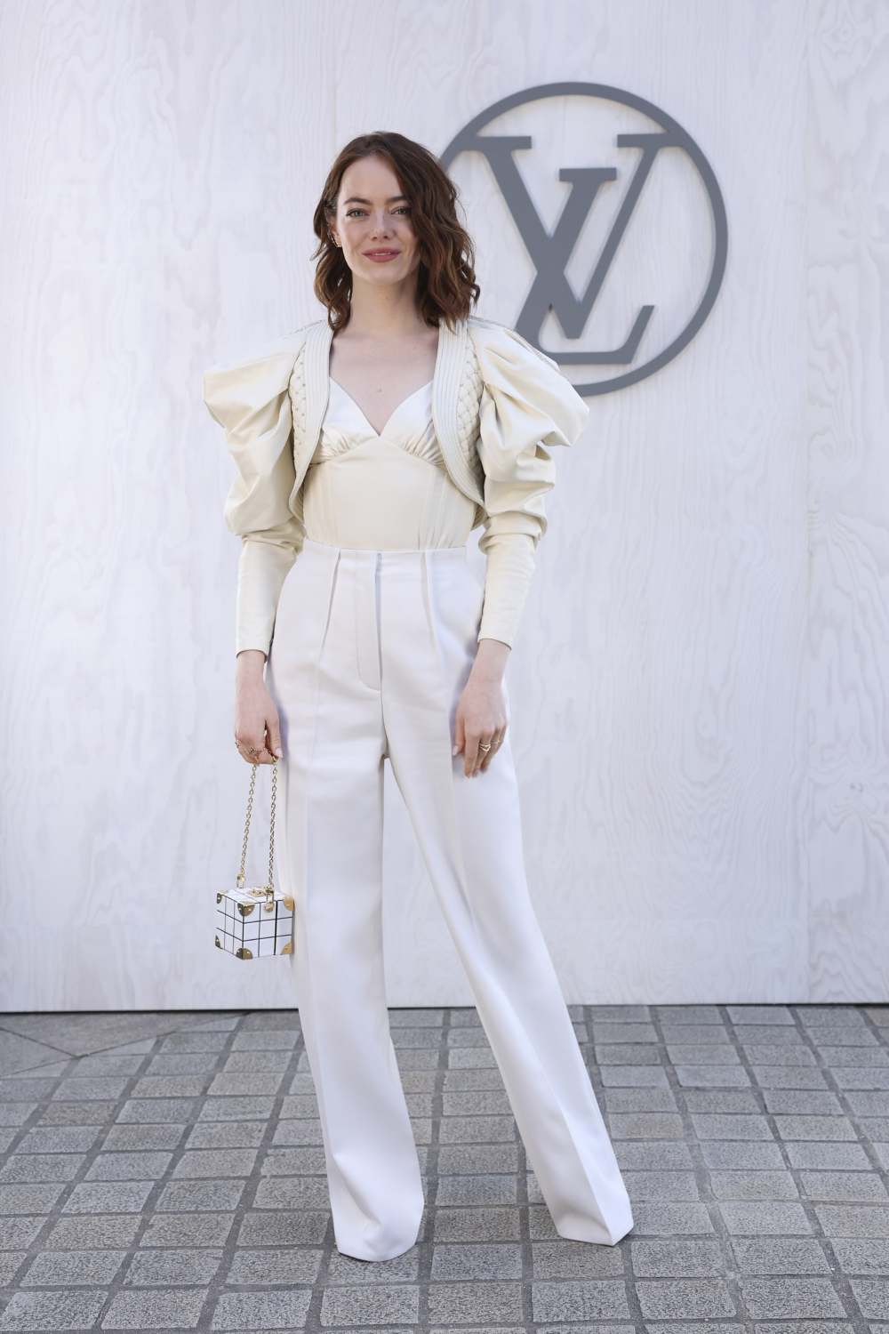 Emma Stone前往大秀的現場。