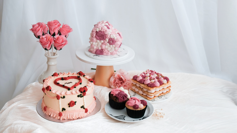 慶祝母親節的時刻， 你也能送上蛋糕表示心意。