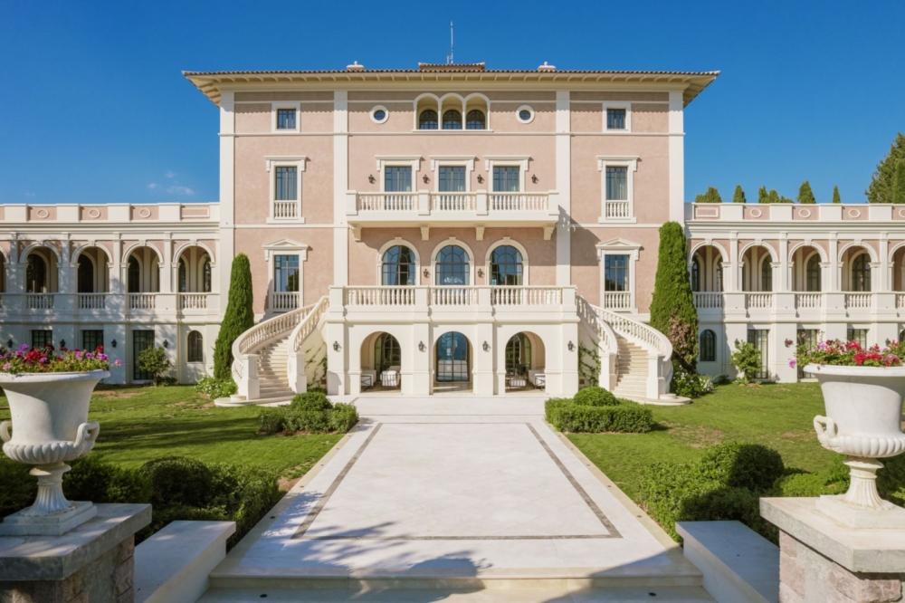 延續此地區以著名豪華住宅的聲譽。