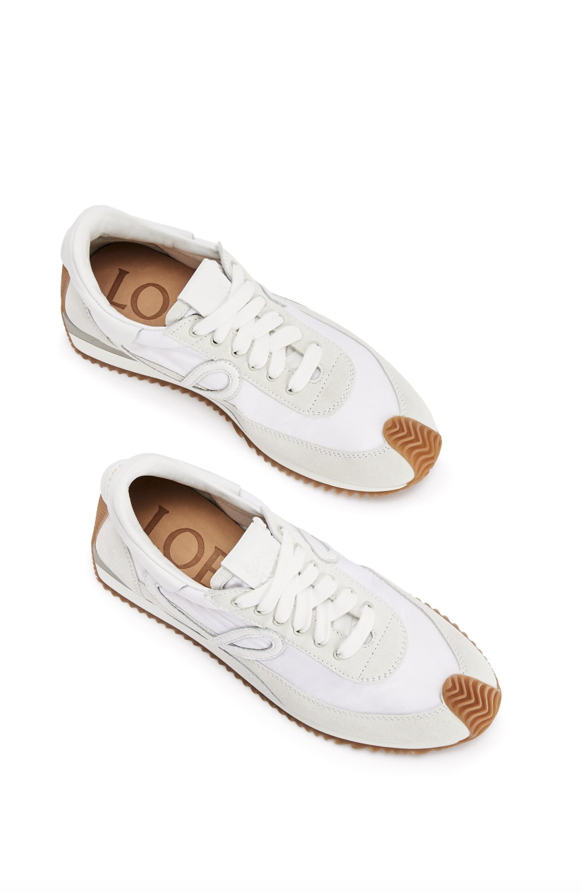 2024小白鞋推薦4:LOEWE Flow Runner suede