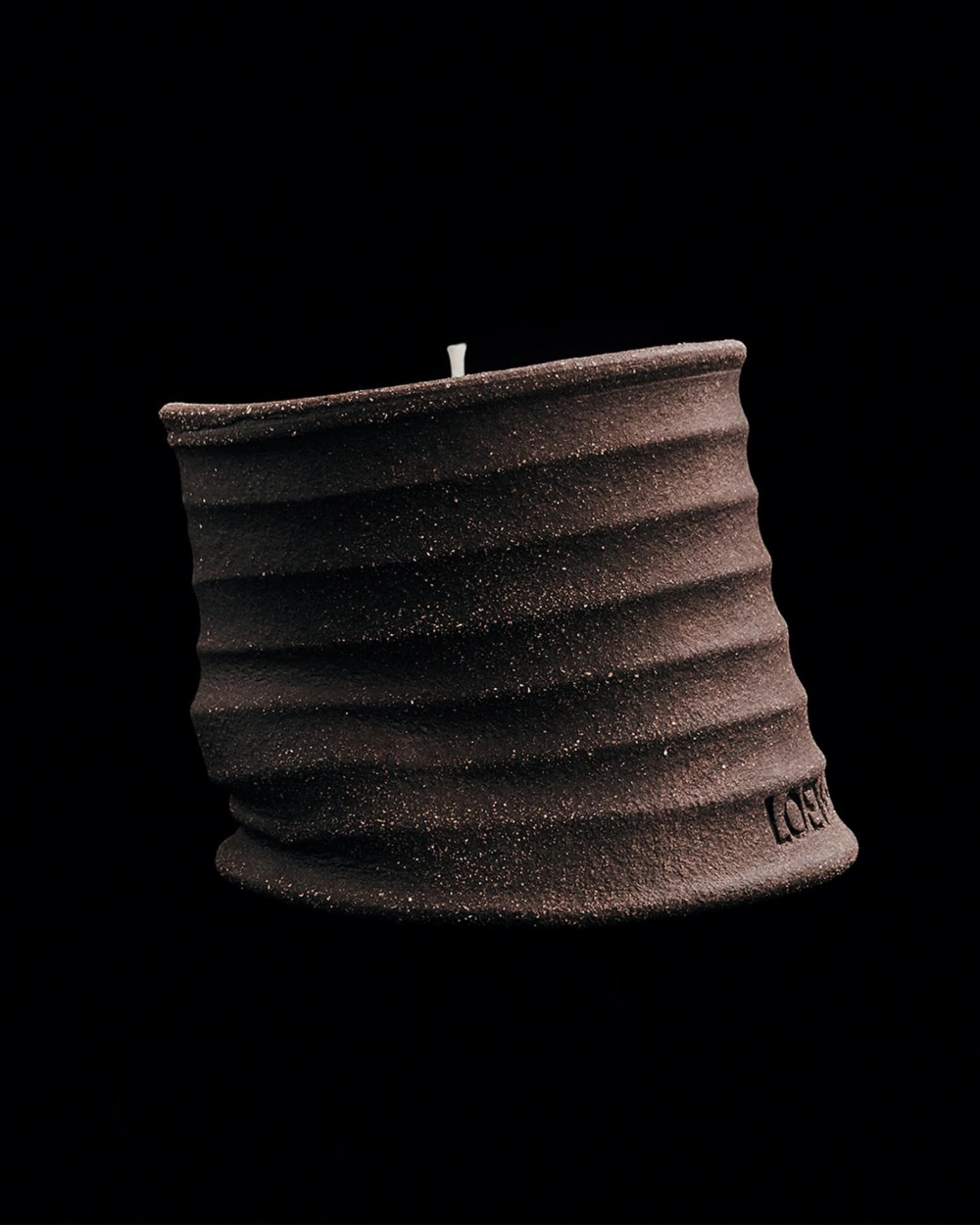 獨一無二的形狀,就像是經歷時間的洗禮,自然而然地產生變化