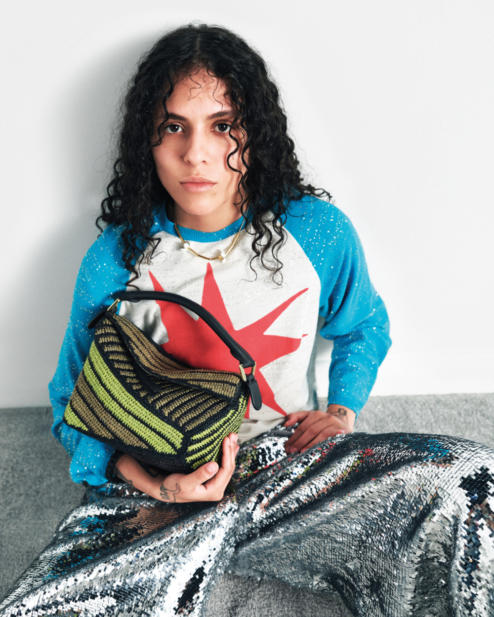 天然纖維手工編織手袋展現出品牌卓越工藝