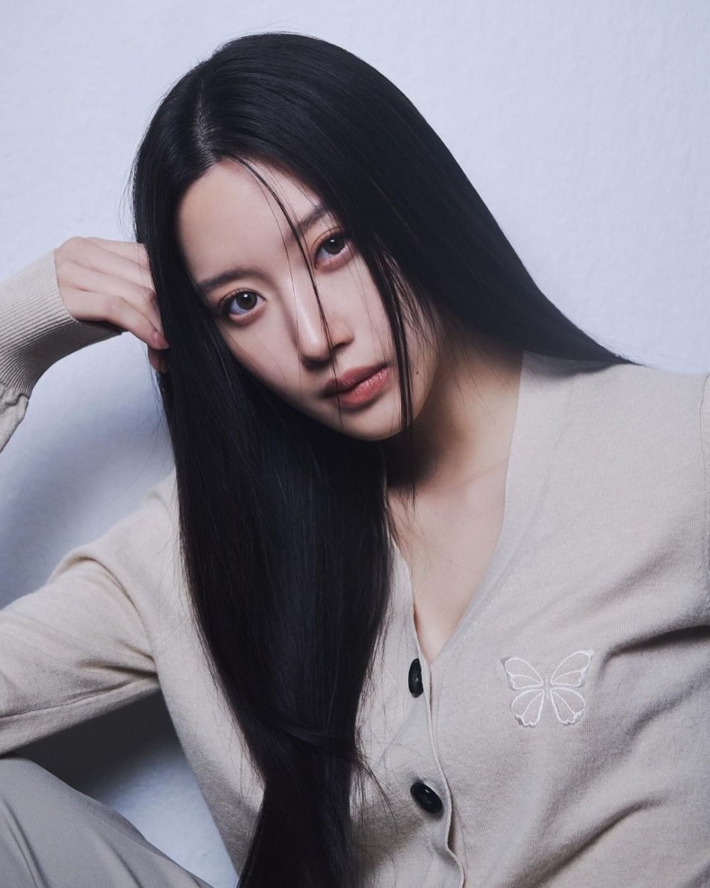 上眼皮留白能營造乾淨清新的感覺。