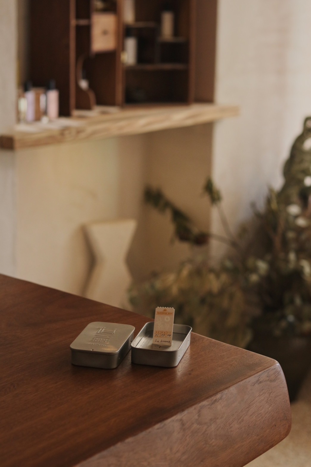 為空間增添香味。