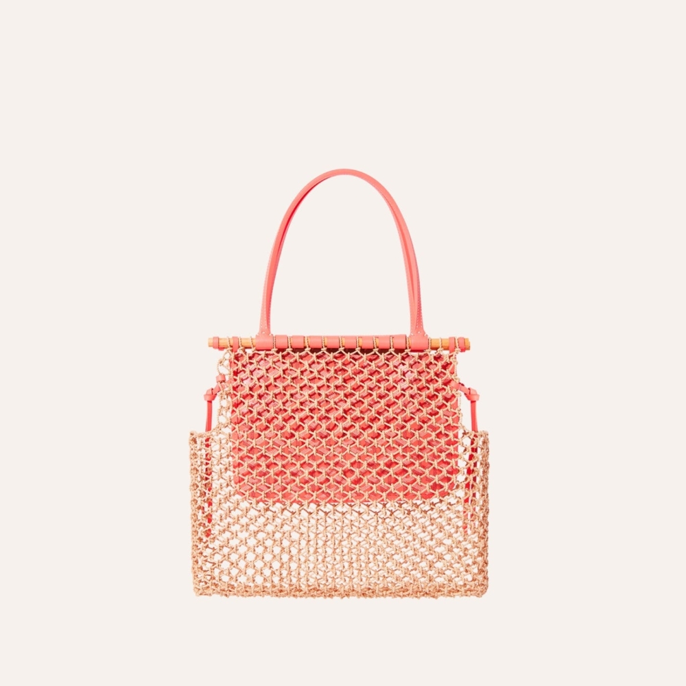 採用手工編織拉菲草網布。