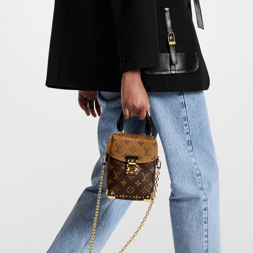 可旋轉式頂端手柄則攜帶舒適。