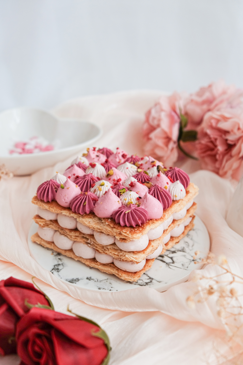 Strawberry Rose Mille Feuille。