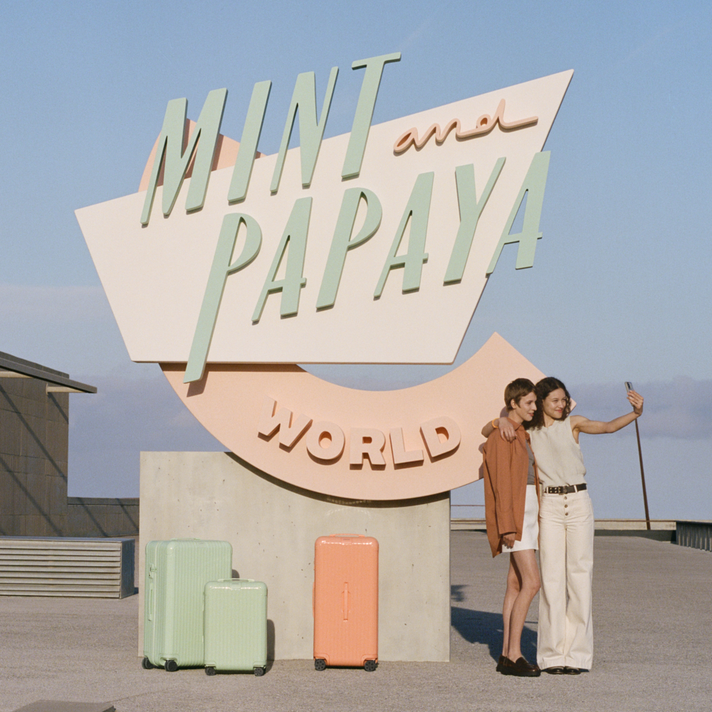 Rimowa全新薄荷綠色、假日橙色形象大片。