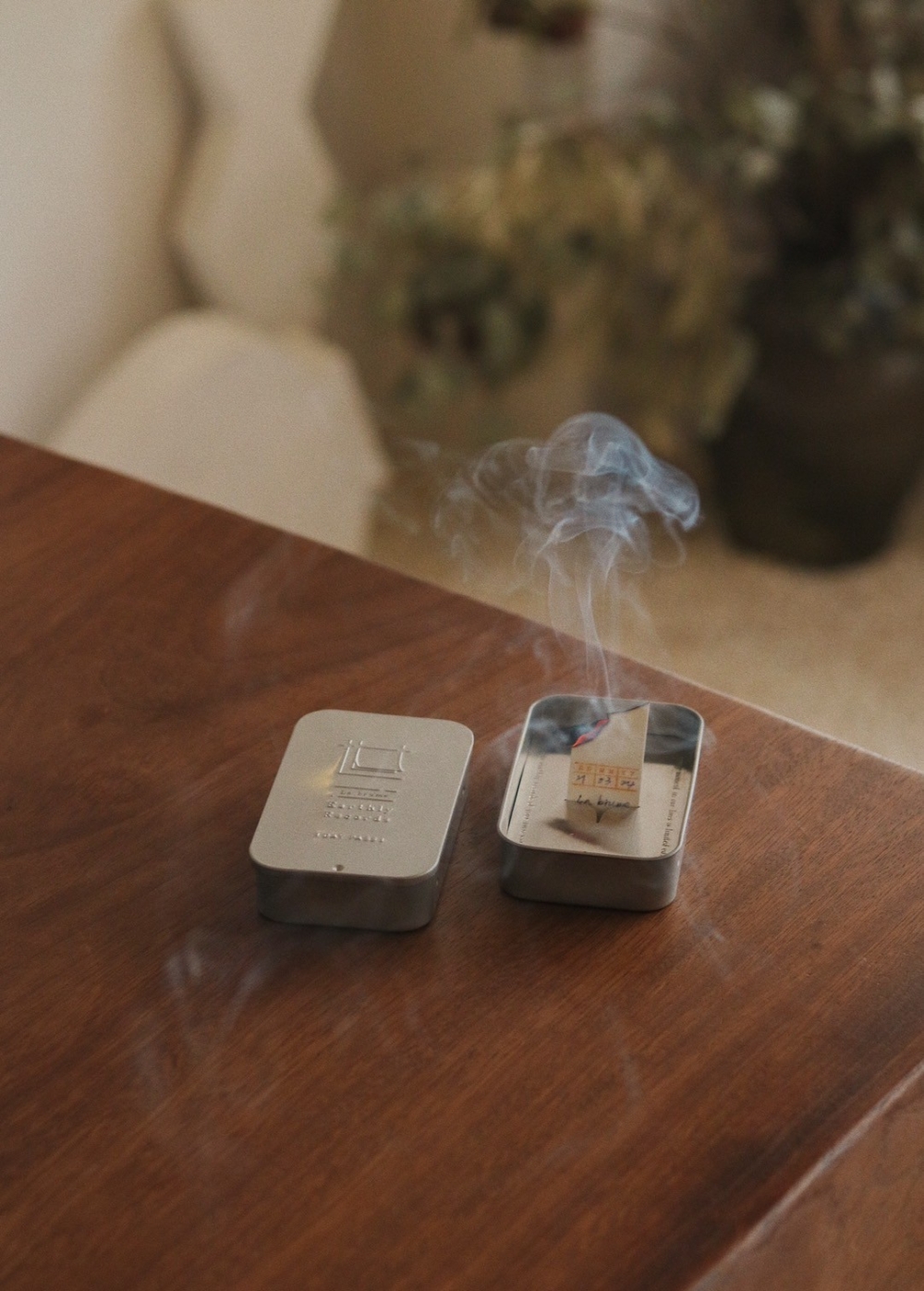 浮世誌日票紙香。