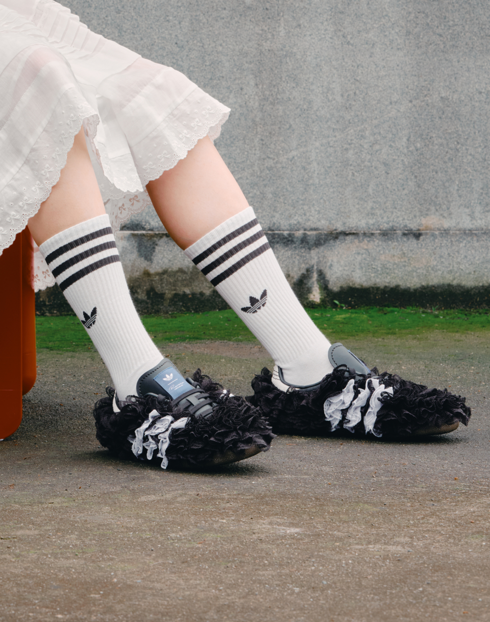 adidas Originals × Caroline Hu的聯名鞋款。