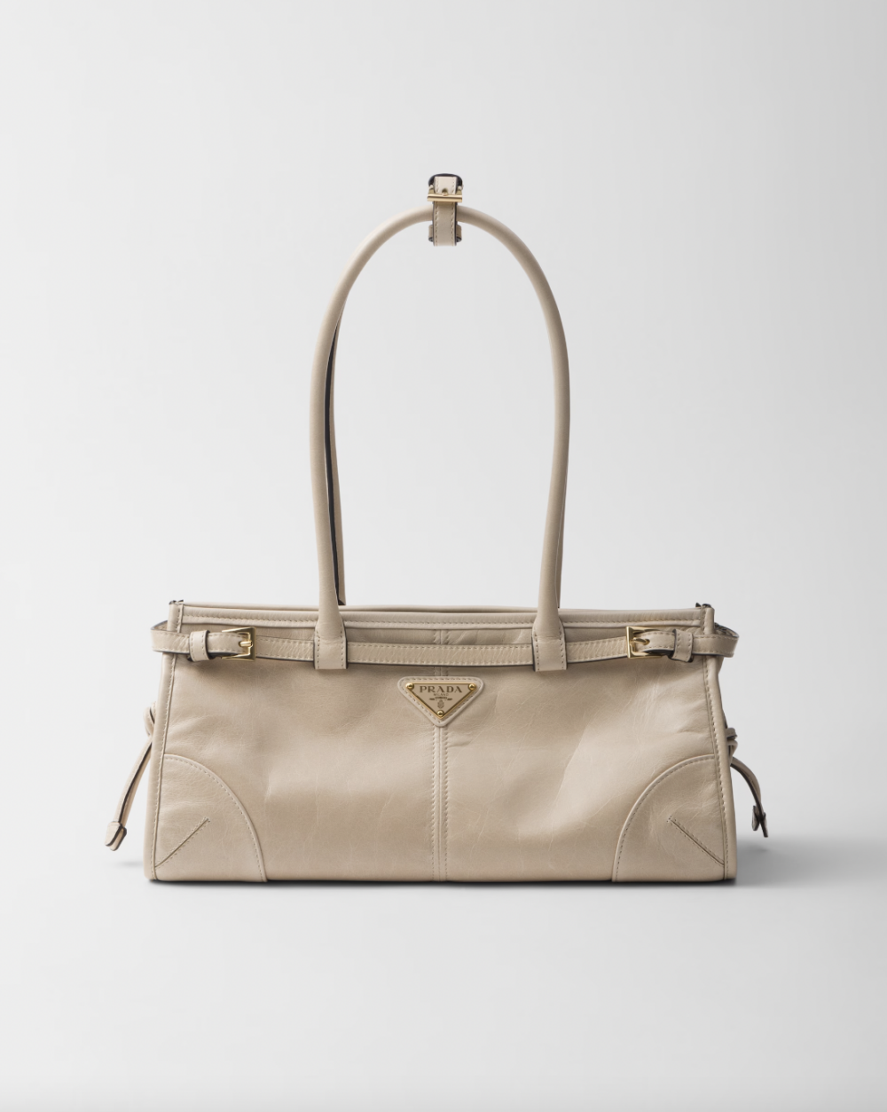 Medium Leather Handbag。