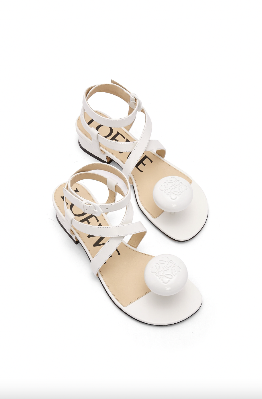 Calle Pebble Sandal in Lambskin。