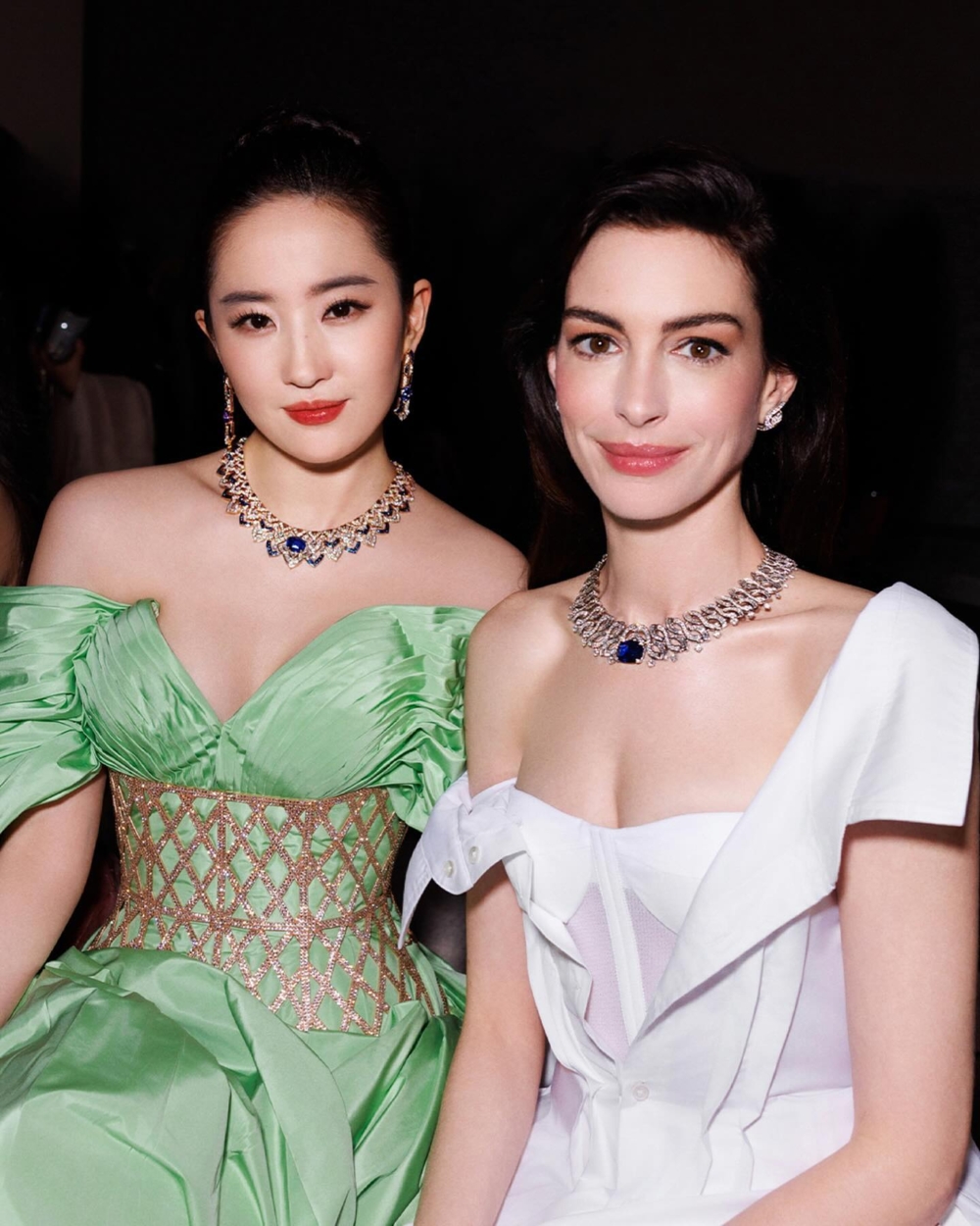 一次集結眾多品牌大使,除了Anne Hathaway外,還有日本女星森星、印度女星Priyanka Chopra、劉亦菲、舒淇