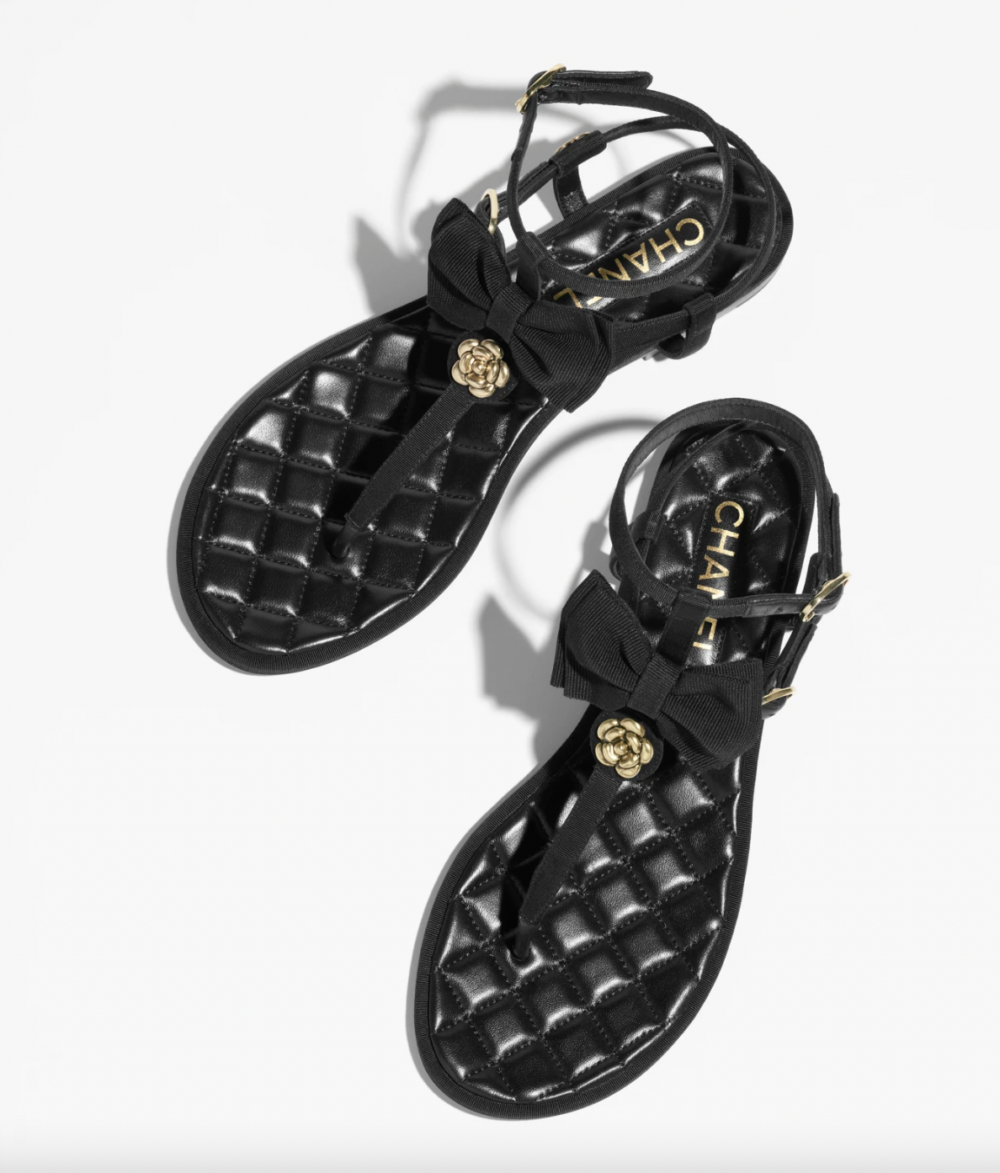 Sandals。