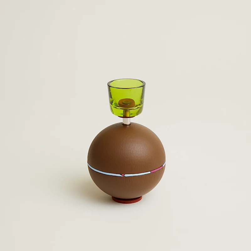 水晶鑰匙球形音樂盒。