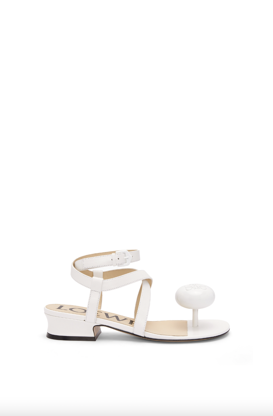 Calle Pebble Sandal in Lambskin。
