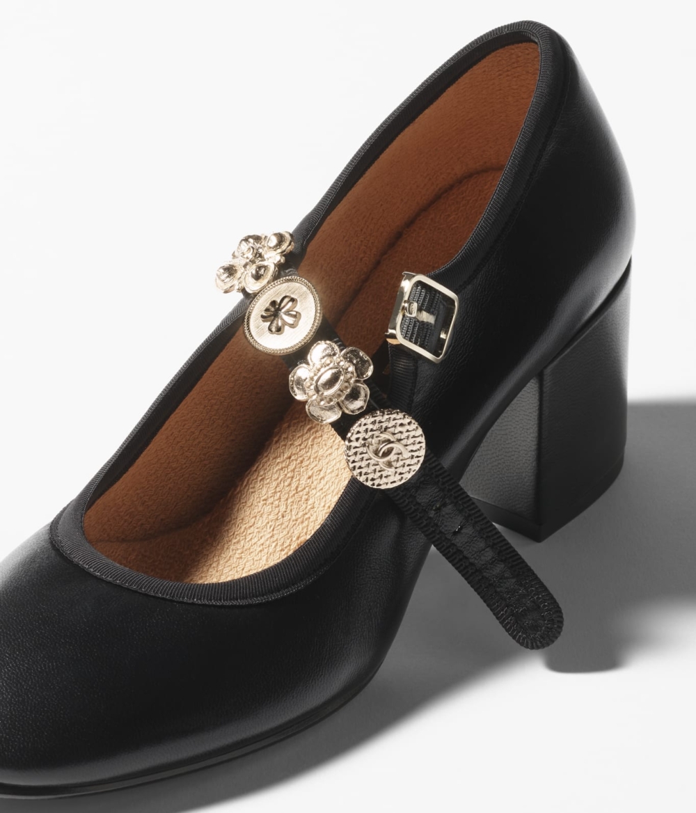 CHANEL新款Mary Janes