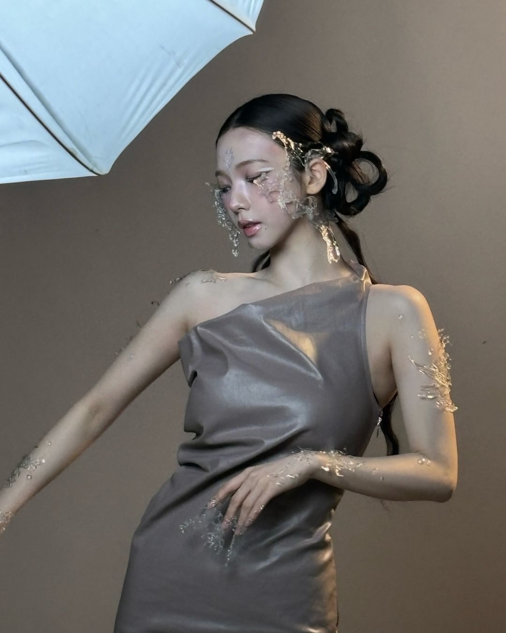 「Y3K」充滿對未來的想像