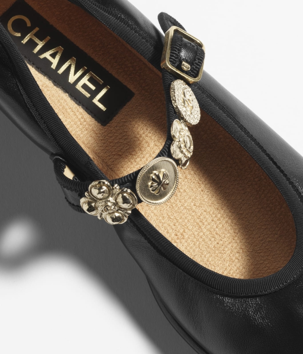 CHANEL新款Mary Janes 