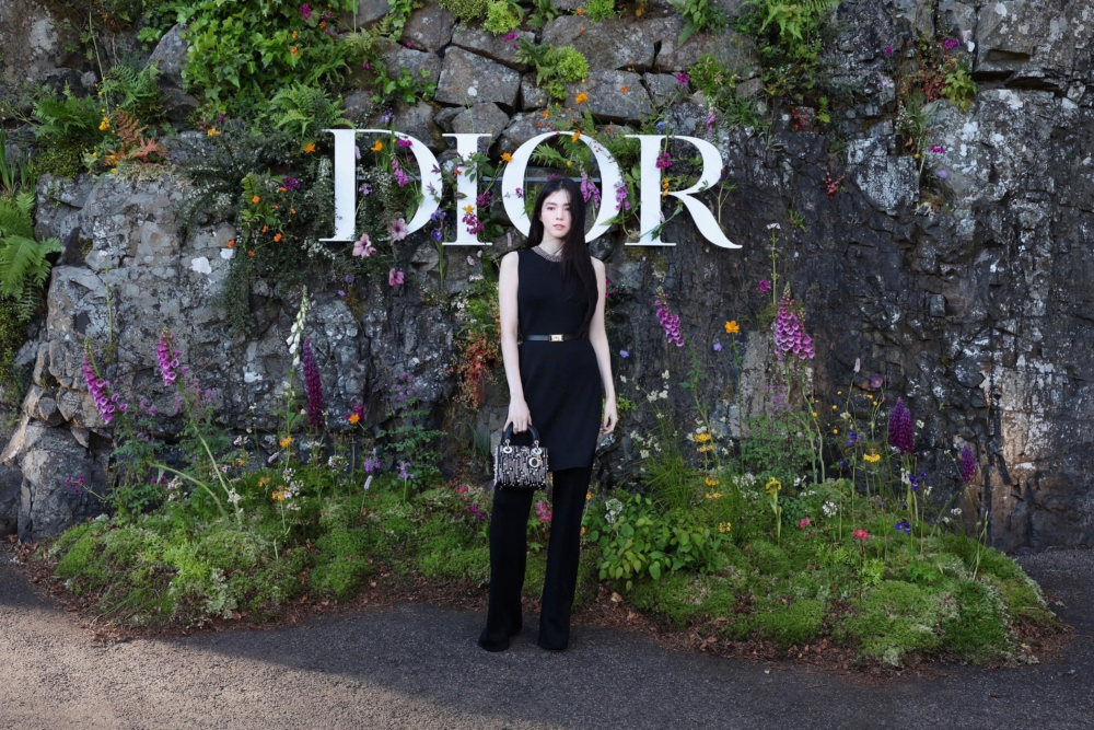 韓韶禧出席Dior 2025 蘇格蘭早春度假系列