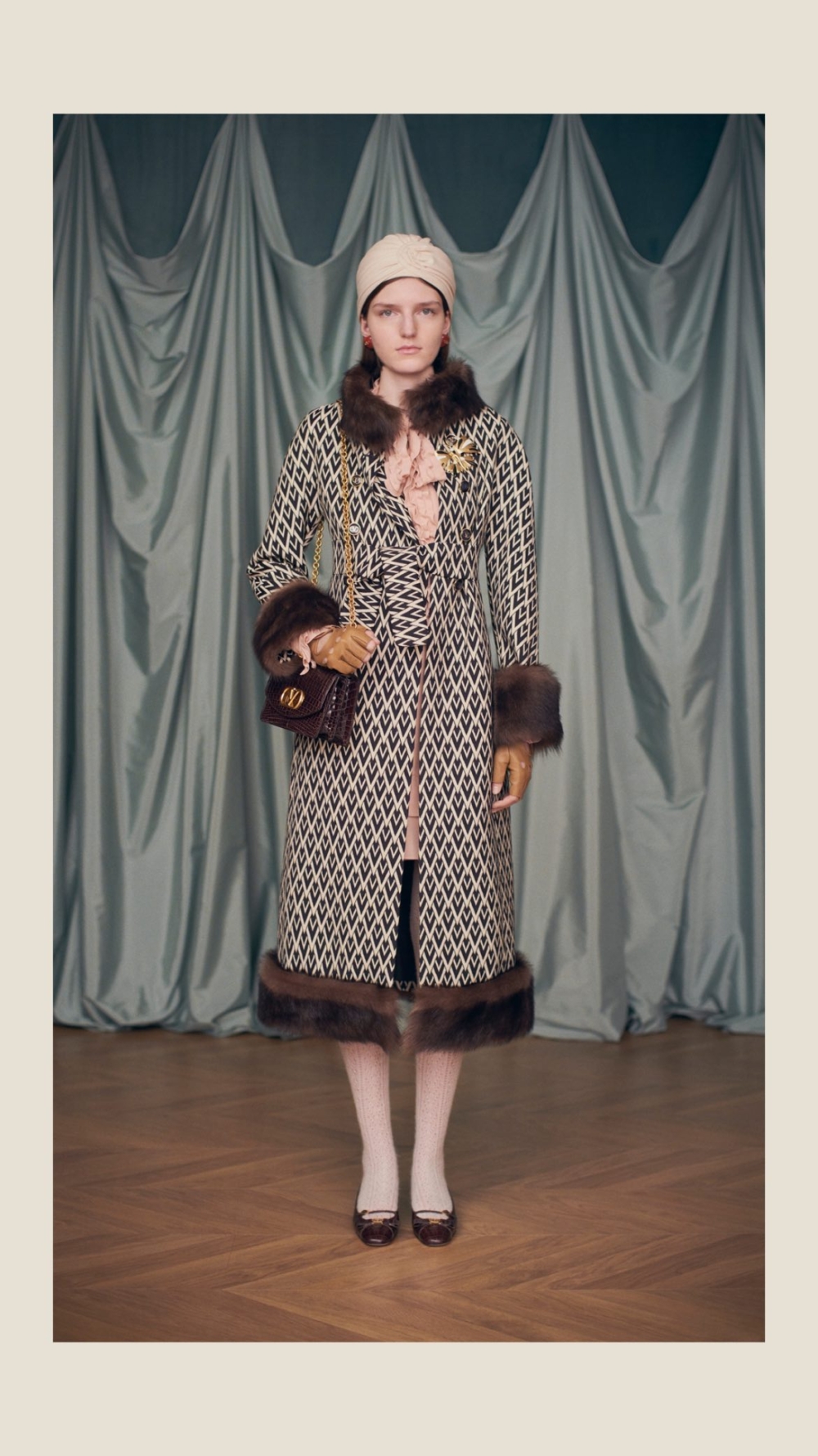 Valentino「Avant les Débuts」Pre-spring 2025系列