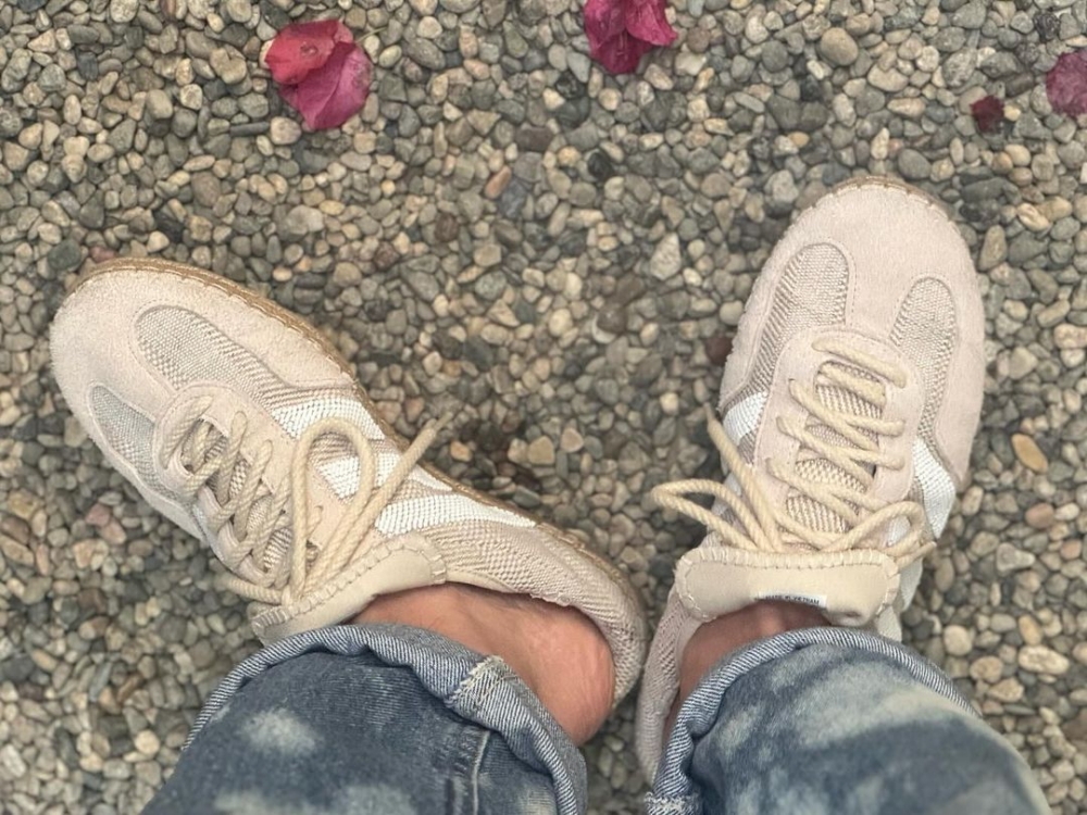 陳冠希自己上腳草編款Gazelle