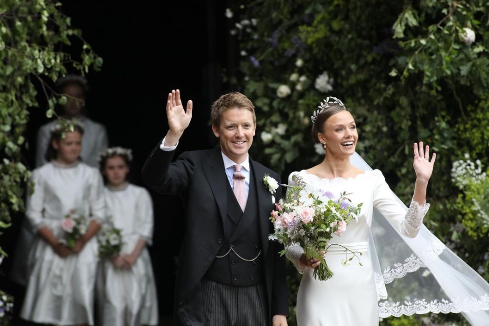 Olivia Henson的禮服是一大亮點