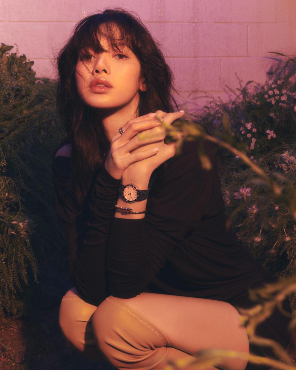 一樣散發強勢魅力，締造出成熟性感氛圍