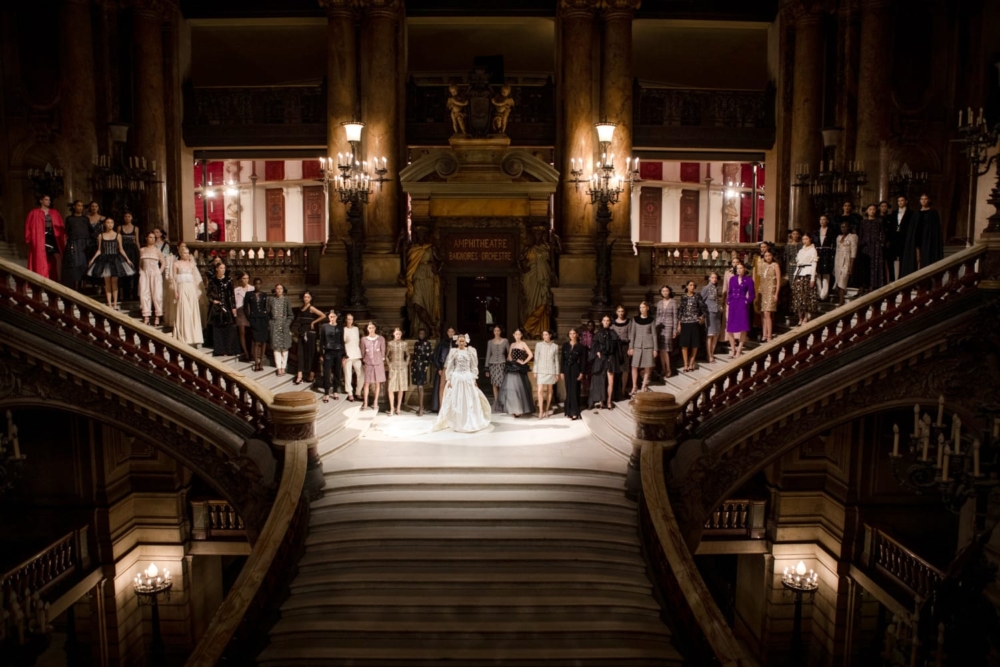 CHANEL秋冬高級訂製服系列借鏡了經典芭蕾服