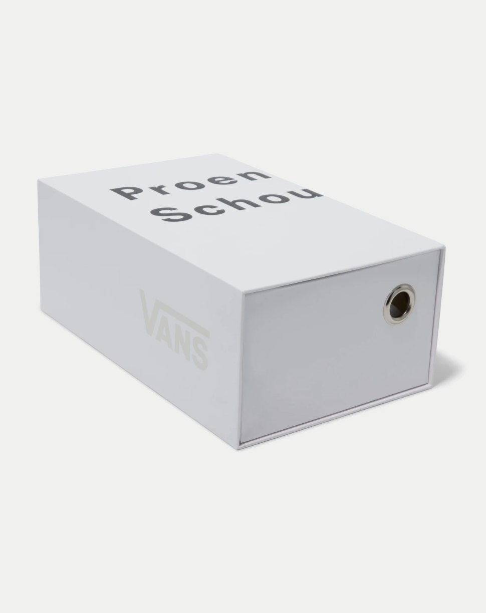 有男女通用尺寸可供選擇