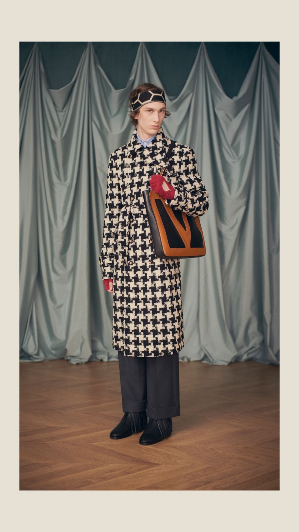 Valentino「Avant les Débuts」Pre-spring 2025系列