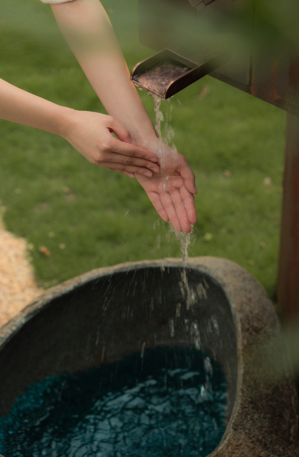 前院有各種特色裝置藝術