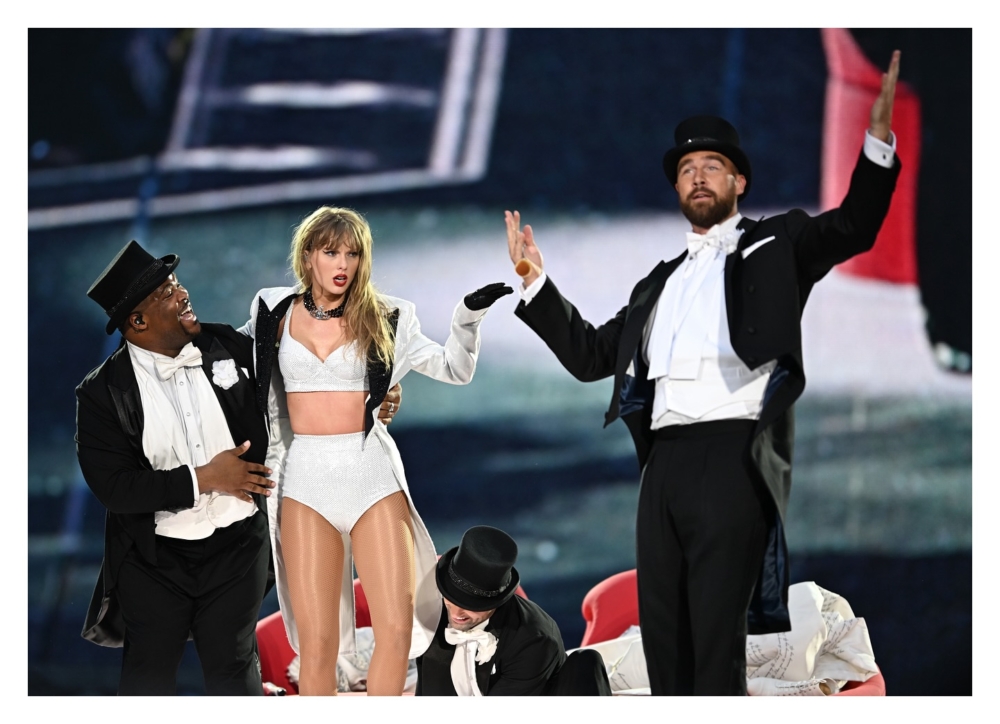 Taylor Swift男友驚喜登台