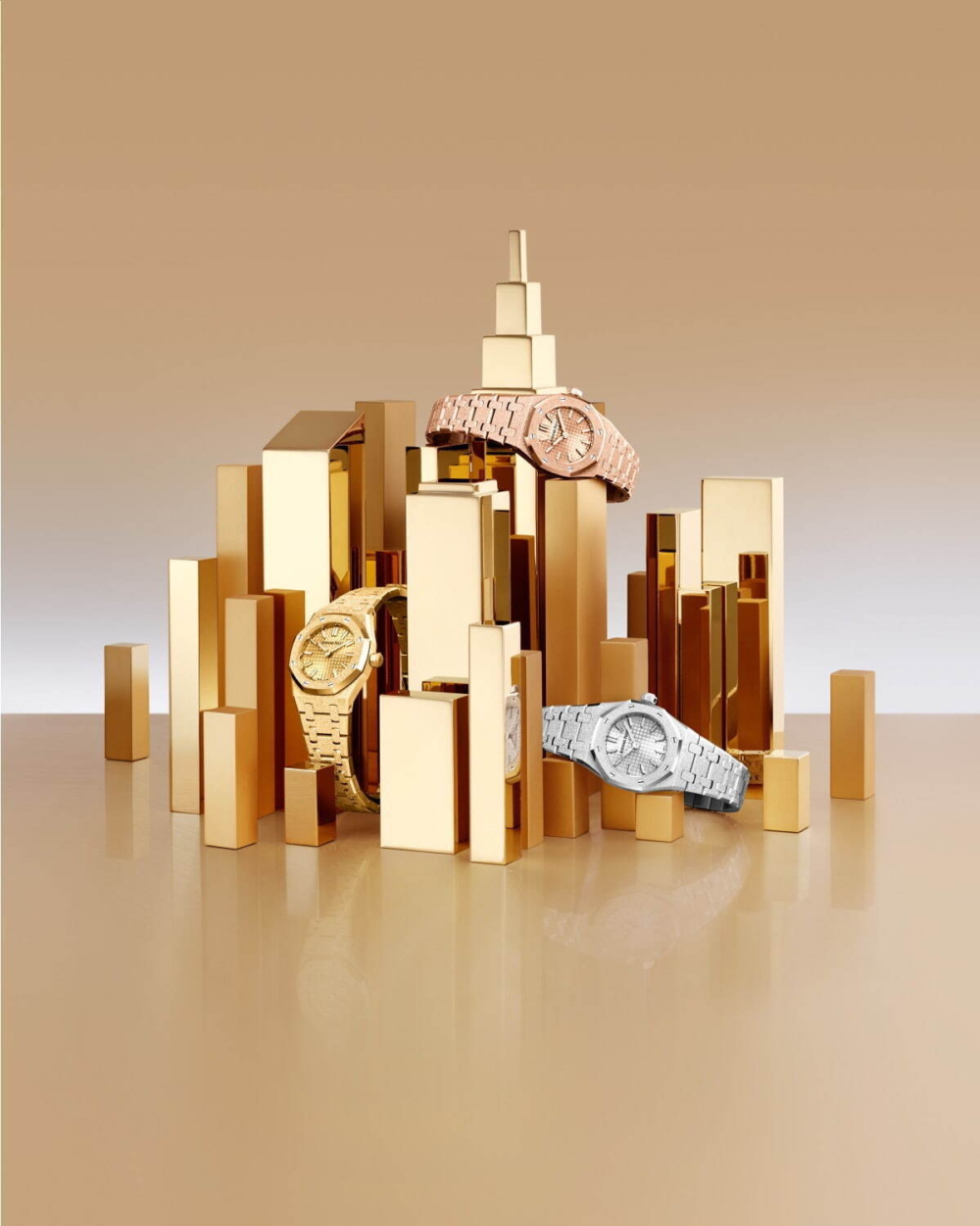 Royal Oak皇家橡樹系列迷你霜金石英腕錶Ref.67630BA.GG.1312BA.01